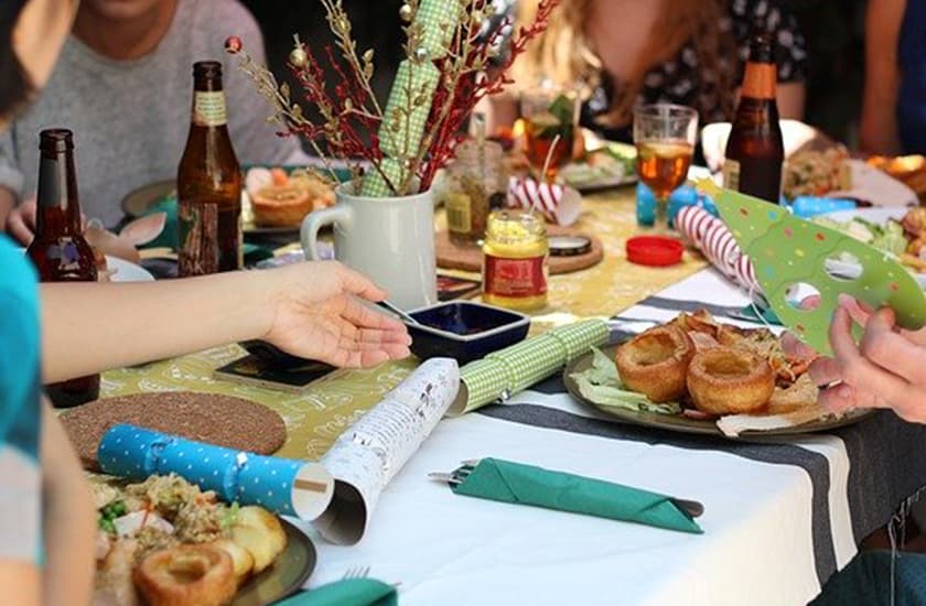 Everything You Need to Know About Work Party Etiquette